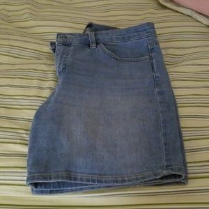 Chaps Jean shorts